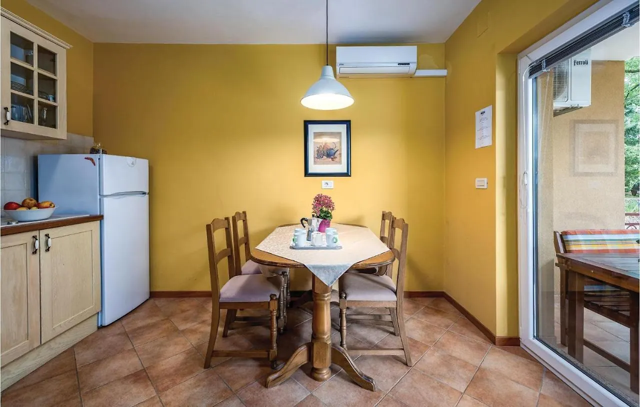 Stunning Apartment In Umag With Wifi